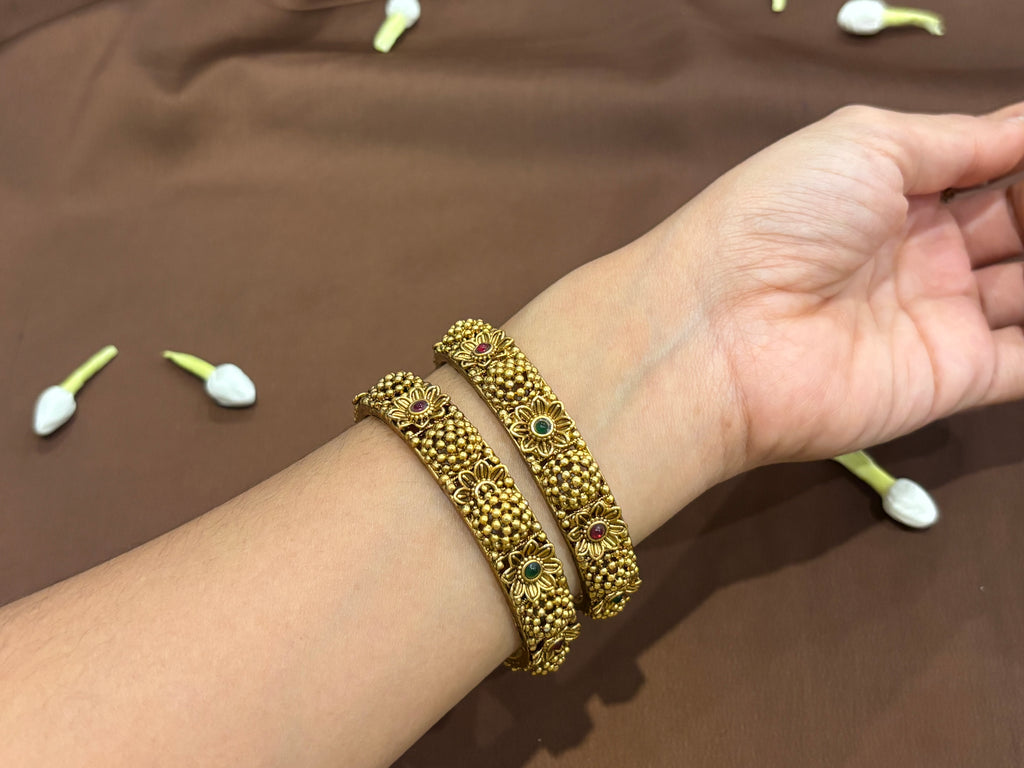 Golden Beads Bangles Set - RZ403