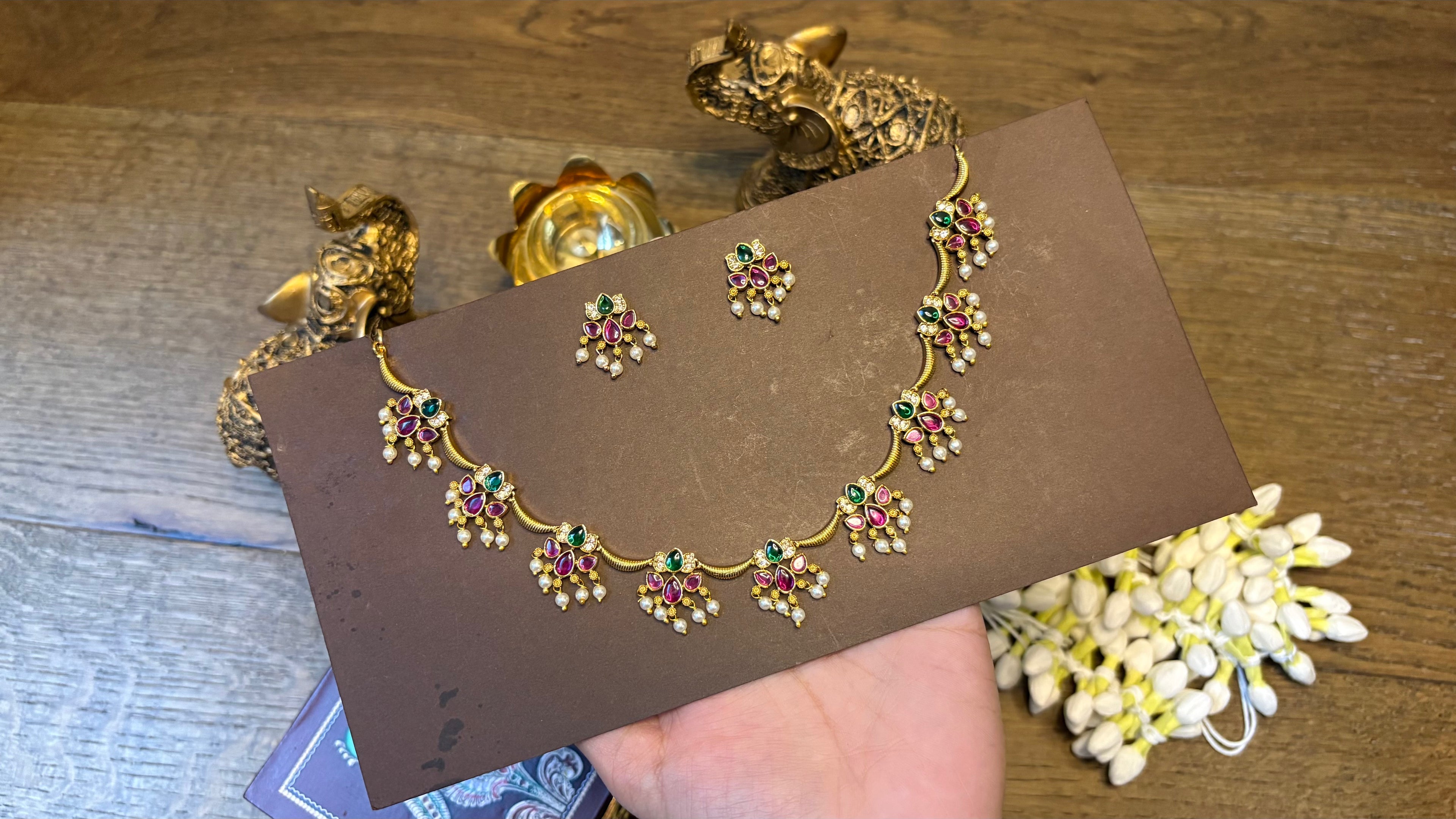 Lotus necklace set