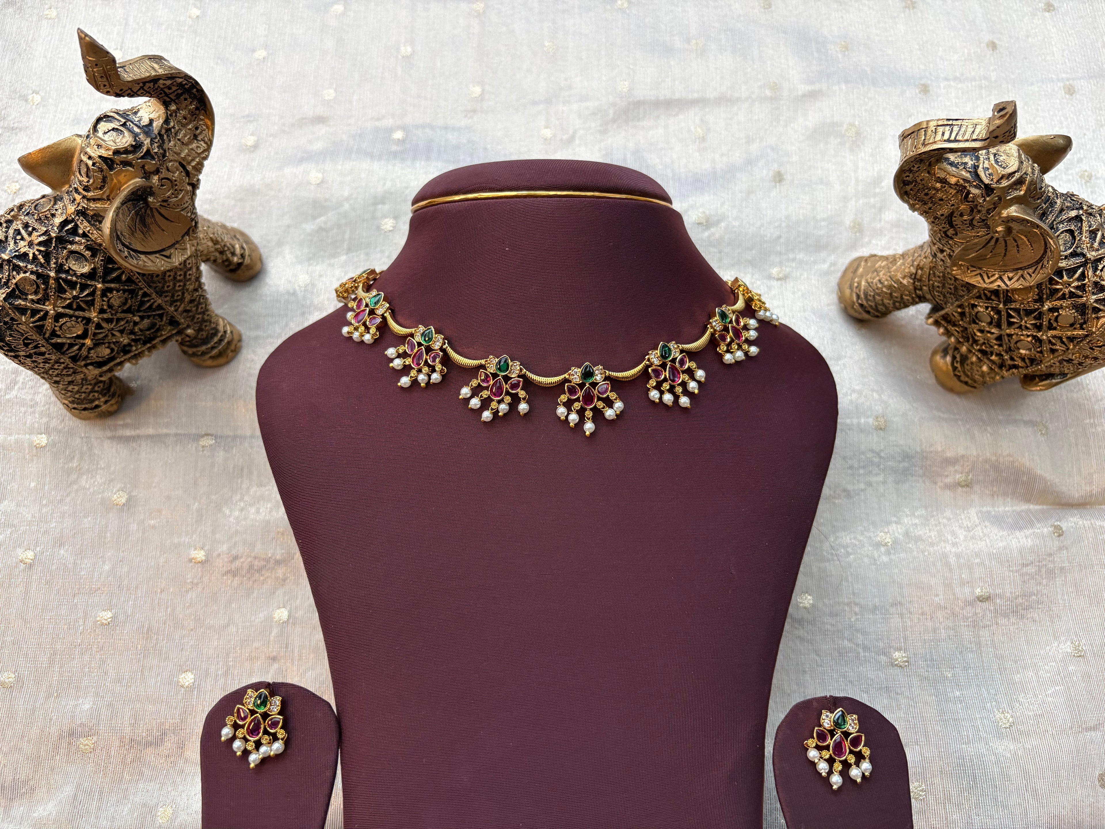 Lotus necklace set