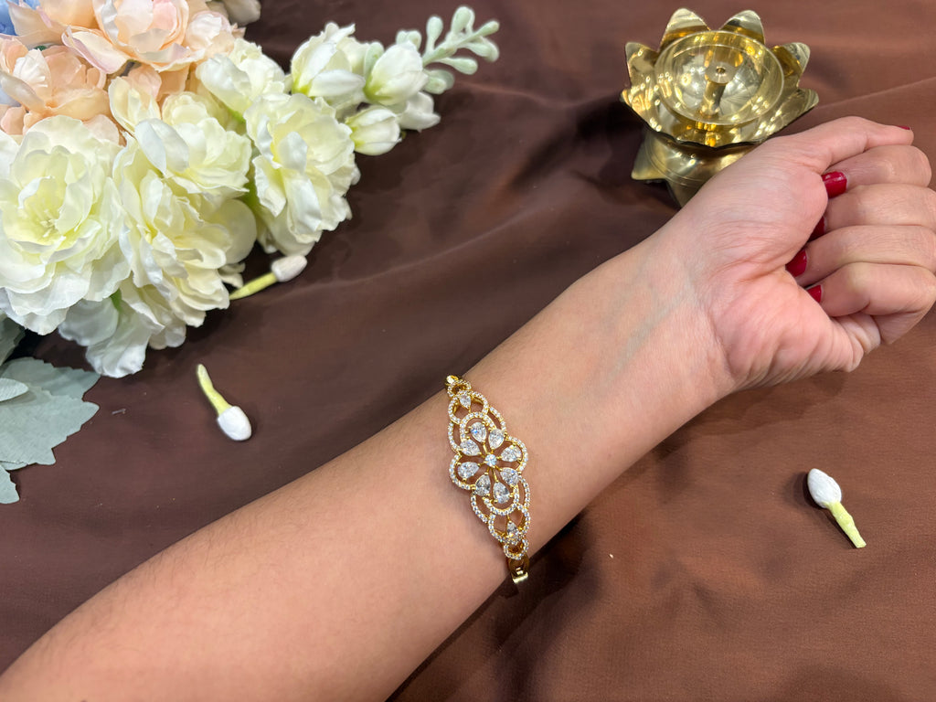 Queen's Bracelet - RZ541